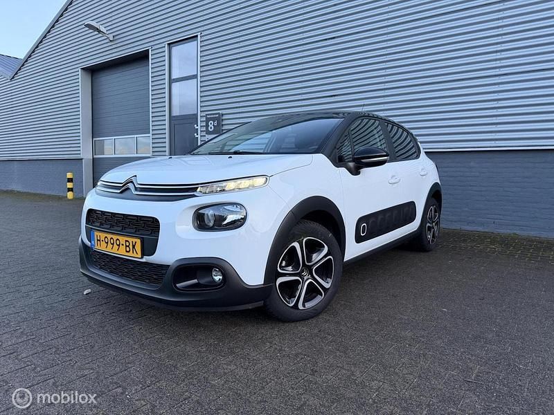 Wit Occasion 2020 Citroën C3 Feel Hatchback | € 10.750 (Super prijs) - Afbeelding 1/4