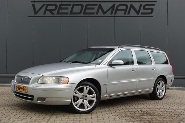 Grijs Gebruikt 2004 Volvo V70 Comfort Stationwagen | € 1.450 (Goede deal) - Afbeelding 1/4