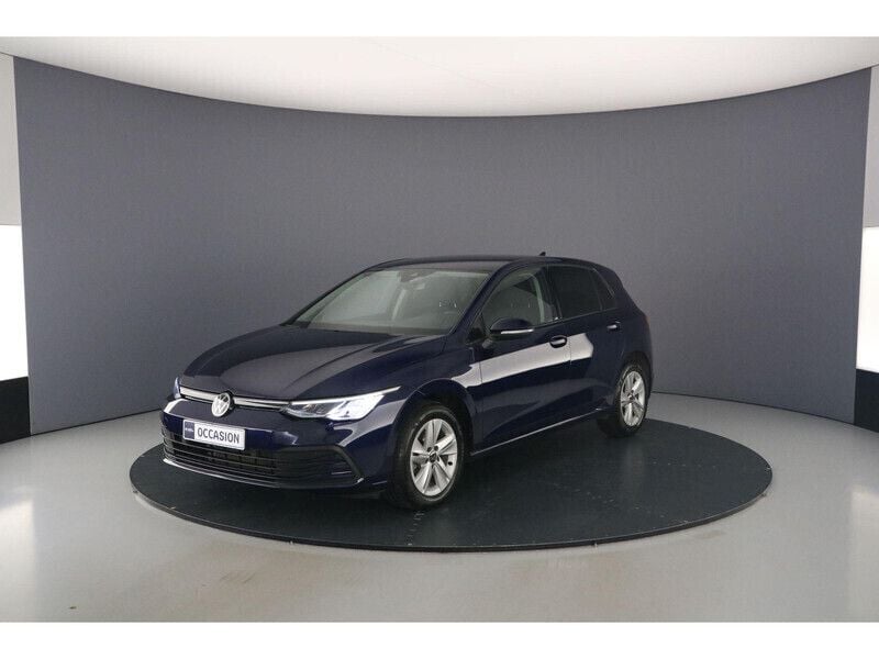 Atlantic blue Gebruikt 2023 VW Golf VIII Business Hatchback | € 29.900 (Eerlijke prijs) - Afbeelding 1/4