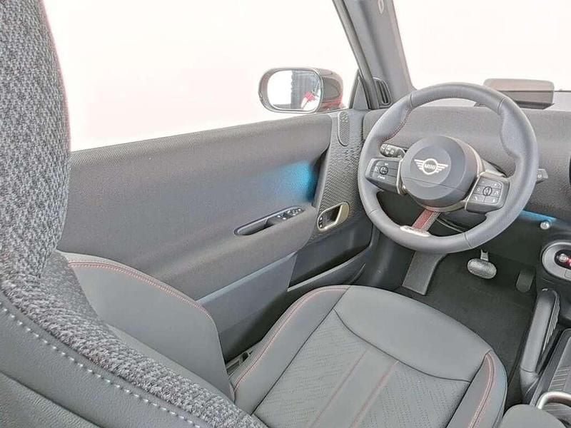 Nieuw Mini Cooper 135 kW (184 PK) 2025 Rood Hatchback