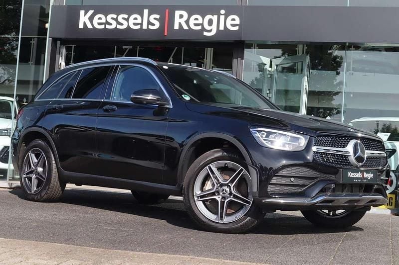 Zwart, metallic lak Gebruikt 2021 Mercedes GLC300 AMG SUV | € 51.950 (Goede deal) - Afbeelding 1/4