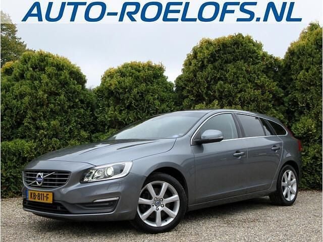 Grijs Gebruikt 2016 Volvo V60 Stationwagen | € 17.890 (Eerlijke prijs) - Afbeelding 1/4