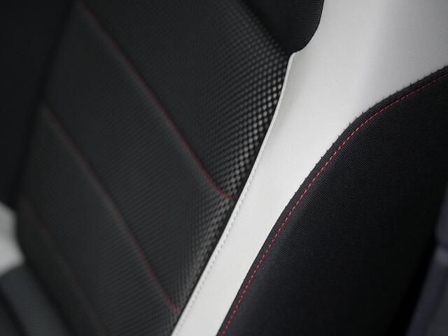 Zwart Gebruikt 2019 VW T-Roc Pro SUV | € 20.900 (Eerlijke prijs) - Afbeelding 1/3