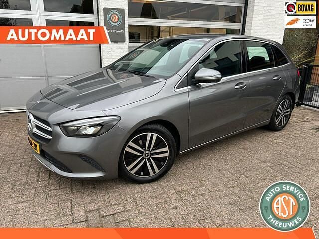 Occasion Mercedes B180 Premium 136 PK (100 kW) 2019 Grijs MPV