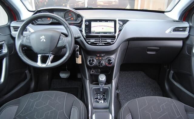 Occasion Peugeot 2008 110 PK (80 kW) 2018 Rood SUV