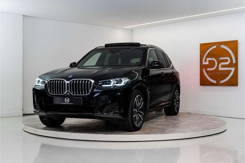 Zwart Occasion 2024 BMW X3 Executive SUV | € 61.980 (Eerlijke prijs) - Afbeelding 1/4