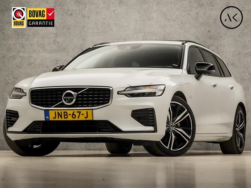 Wit Occasion 2020 Volvo V60 Stationwagen | € 31.945 (Iets duurder) - Afbeelding 1/4