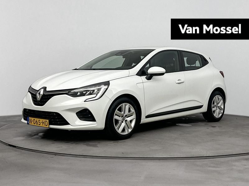 Wit Gebruikt 2021 Renault Clio V Zen Hatchback | € 13.235 (Eerlijke prijs) - Afbeelding 1/2