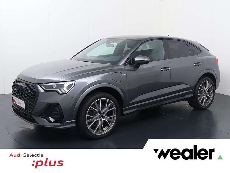Grijs Gebruikt 2022 Audi Q3 Sportback S-Line SUV | € 41.940 (Eerlijke prijs) - Afbeelding 1/4