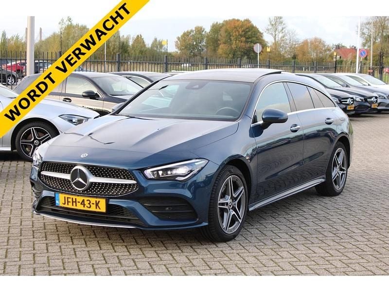 Blauw Gebruikt 2022 Mercedes CLA250e Shooting Brake AMG Stationwagen | € 32.900 (Eerlijke prijs) - Afbeelding 1/4