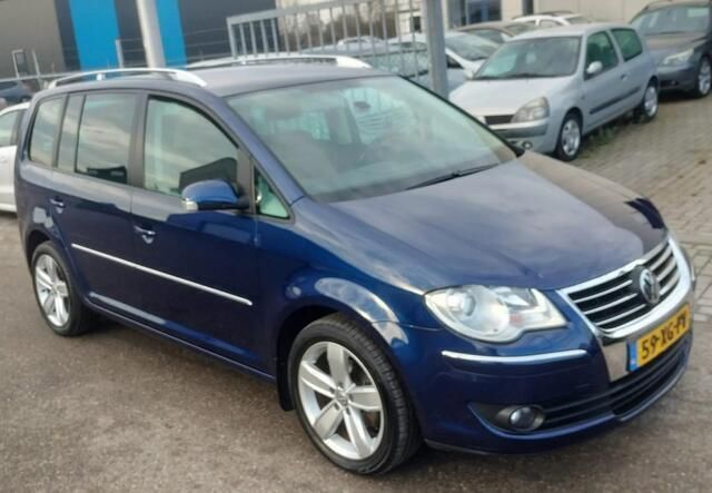 Grijs Gebruikt 2007 VW Touran MPV | € 4.999 (Duur) - Afbeelding 1/4