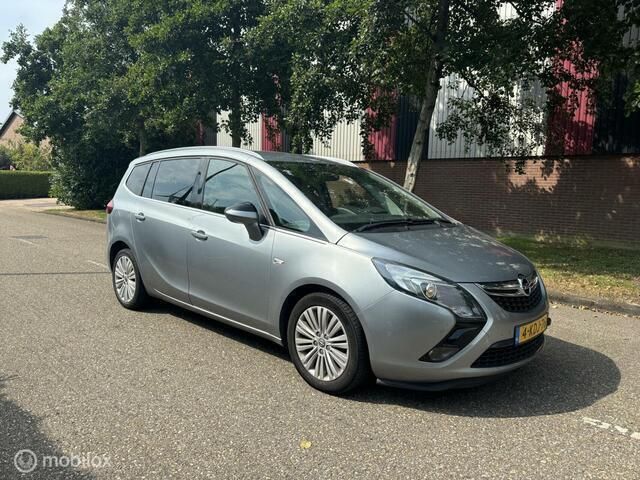 Grijs Gebruikt 2013 Opel Zafira Tourer Cosmo MPV | € 9.450 (Iets duurder) - Afbeelding 1/4