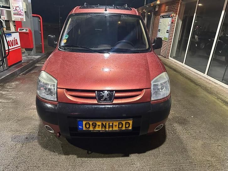 Gebruikt 2003 Peugeot Partner Van | € 1.450 (Eerlijke prijs) - Afbeelding 1/4