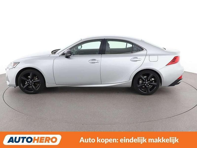 Occasion Lexus IS300h Sport Line 223 PK (164 kW) 2019 Grijs Sedan