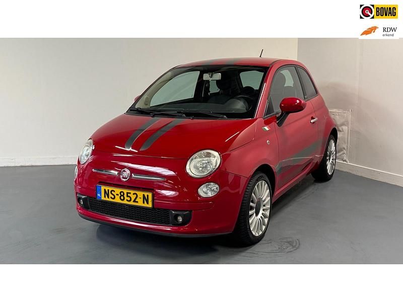 Rood Gebruikt 2007 Fiat 500 Pop Hatchback | € 4.645 (Eerlijke prijs) - Afbeelding 1/4