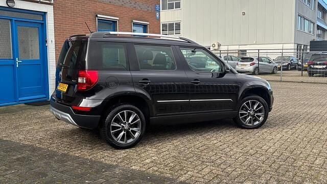 Occasion Skoda Yeti Outdoor 125 PK (91 kW) 2016 Zwart SUV