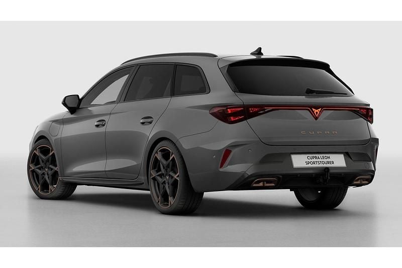 Nieuw Cupra Leon VZ 2026 Graphene grey Stationwagen