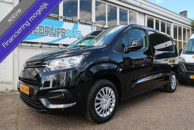 Zwart Nieuw 2024 Toyota Proace City Van | € 25.495 (Eerlijke prijs) - Afbeelding 1/4
