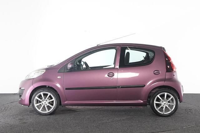 Occasion Peugeot 107 Active 68 PK (50 kW) 2014 Paars Hatchback