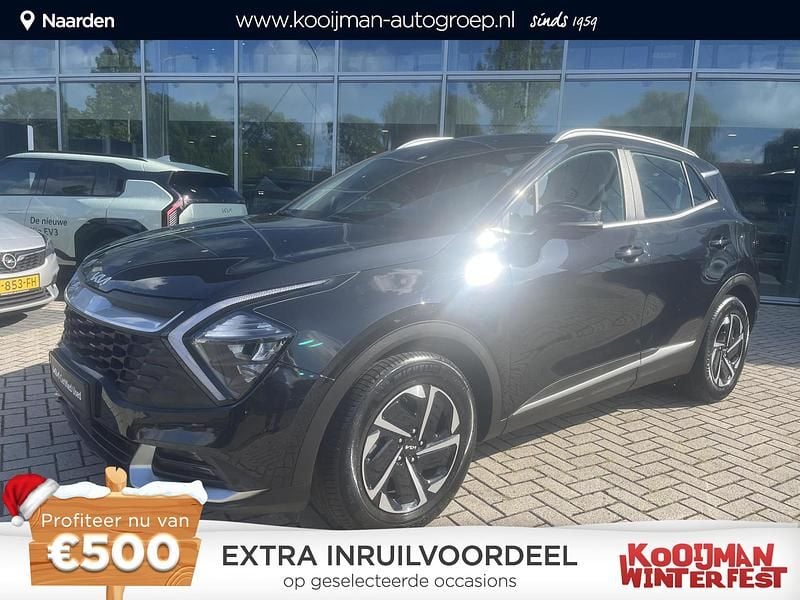 Zwart Gebruikt 2022 Kia Sportage SUV | € 29.445 (Eerlijke prijs) - Afbeelding 1/4