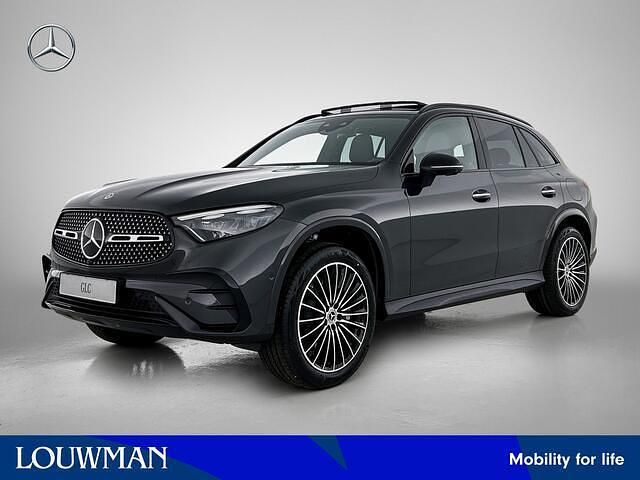Grijs Nieuw 2026 Mercedes GLC300 Sport Edition SUV | € 92.664 - Afbeelding 1/4