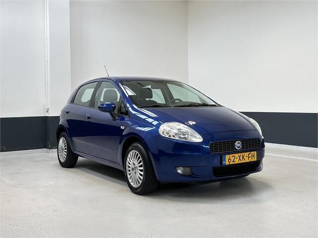 Blauw Gebruikt 2007 Fiat Grande Punto Dynamic Hatchback | € 3.449 (Eerlijke prijs) - Afbeelding 1/4
