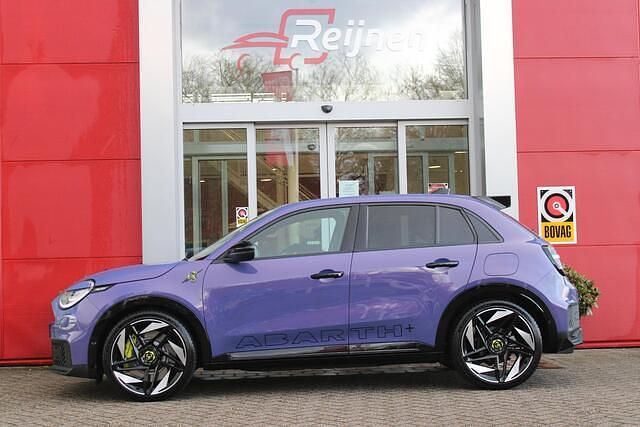 Occasion Abarth 600e Scorpionissima 206 kW (281 PK) 2025 Paars SUV