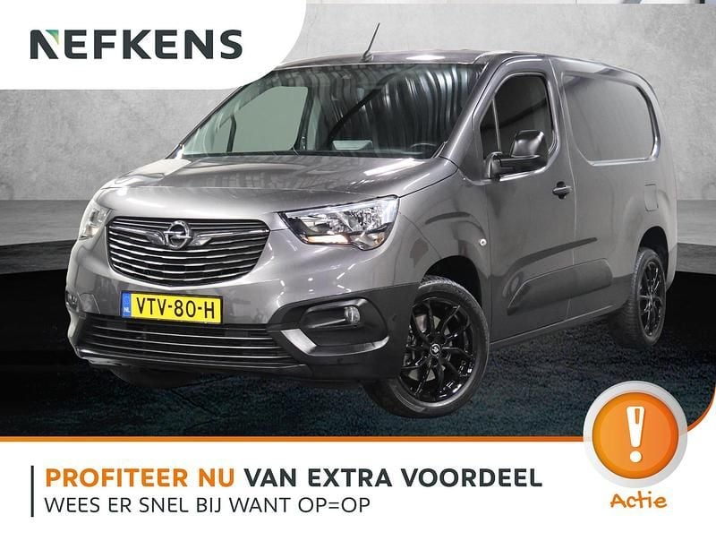 Grijs Gebruikt 2023 Opel Combo Van | € 20.925 (Iets duurder) - Afbeelding 1/4