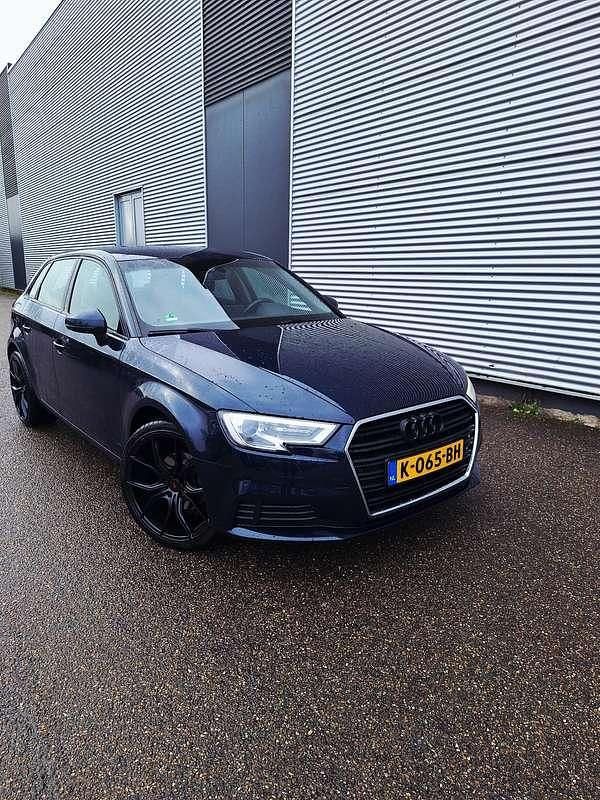 Occasion Audi A3 116 PK (85 kW) 2017 Blauw Hatchback