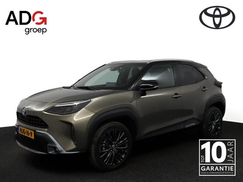 Grijs Gebruikt 2021 Toyota Yaris Cross SUV | € 25.400 (Eerlijke prijs) - Afbeelding 1/4
