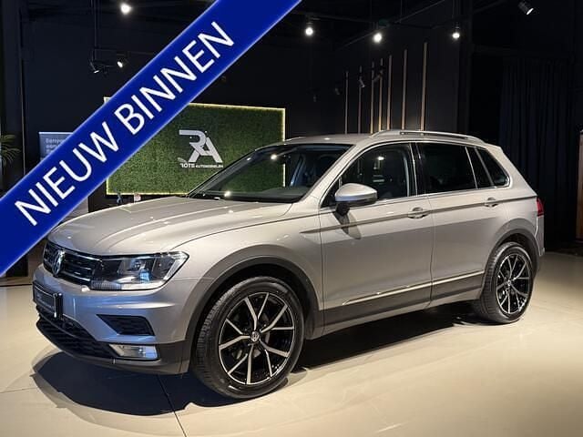 Grijs Gebruikt 2016 VW Tiguan Comfortline SUV | € 16.750 (Eerlijke prijs) - Afbeelding 1/4