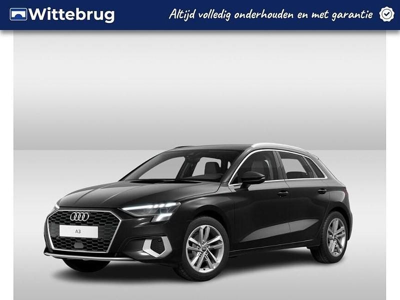 Zwart Gebruikt 2023 Audi A3 Sportback Advanced Hatchback | € 32.950 (Eerlijke prijs) - Afbeelding 1/3