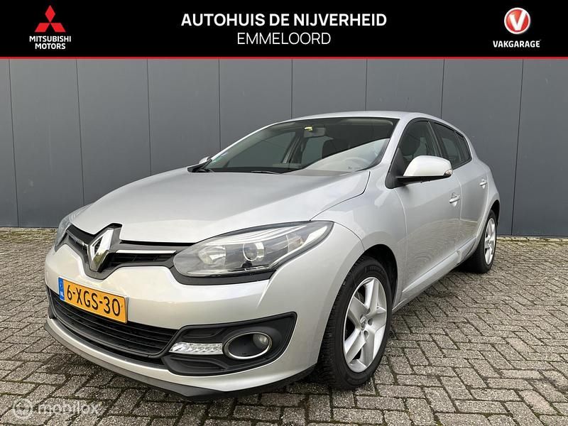 Grijs Occasion 2014 Renault Mégane III Authentique Hatchback | € 5.750 (Iets duurder) - Afbeelding 1/4