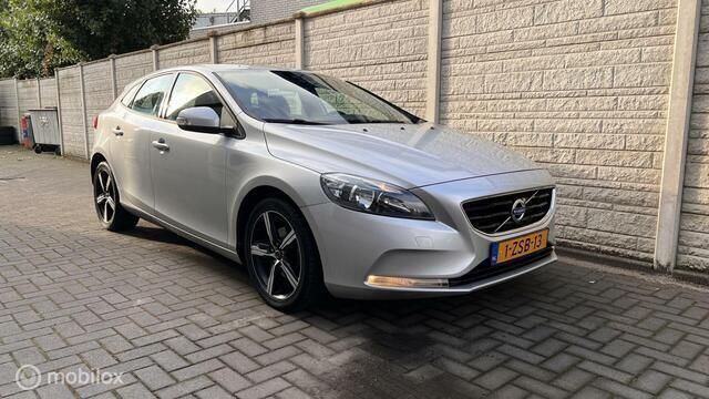 Occasion Volvo V40 Momentum 114 PK (83 kW) 2014 Grijs Stationwagen