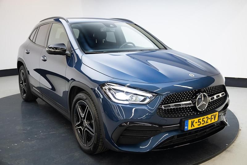 Occasion Mercedes GLA200 AMG line 2020 Blauw SUV