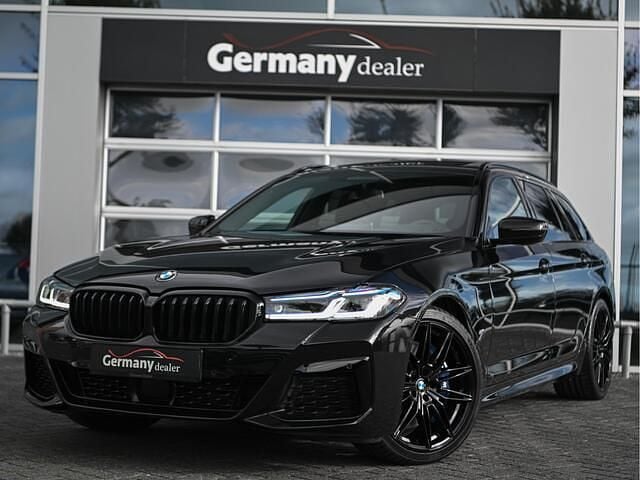 Occasion BMW 540 M Sport 341 PK (250 kW) 2021 Zwart, metallic lak Stationwagen