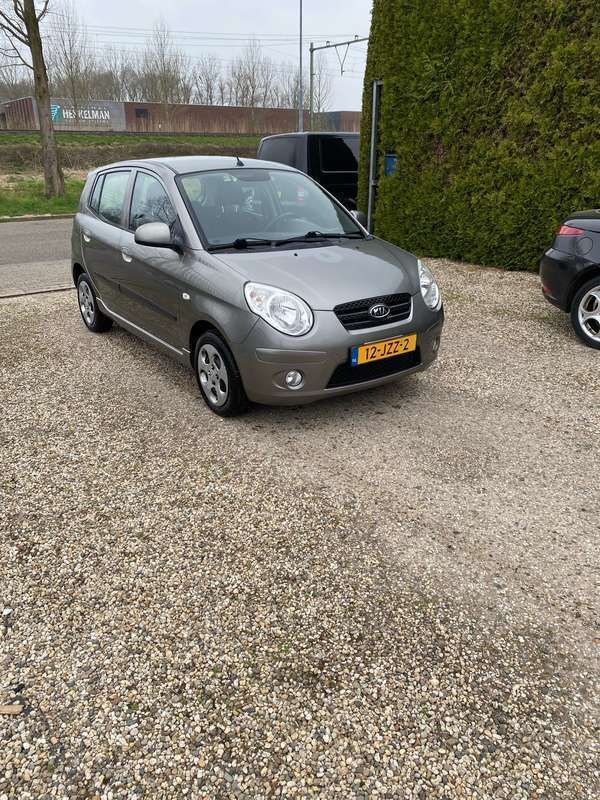 Grijs Gebruikt 2009 Kia Picanto Hatchback | € 2.750 (Eerlijke prijs) - Afbeelding 1/4