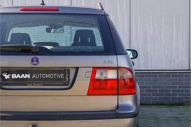 Occasion Saab 9-5 Linear 185 PK (136 kW) 2003 Grijs Stationwagen