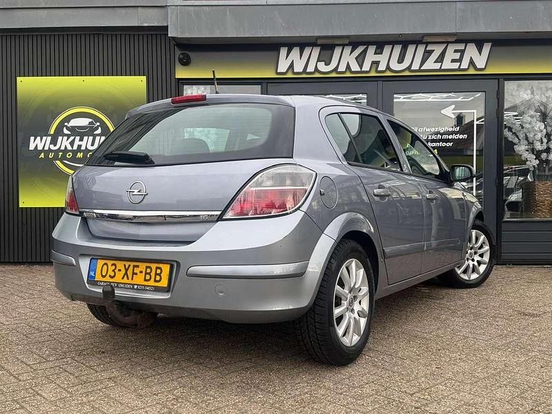 Occasion Opel Astra 116 PK (85 kW) 2007 Grijs Hatchback