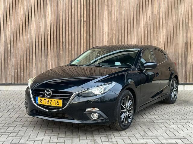Zwart Gebruikt 2014 Mazda 3 Hatchback | € 4.500 (Eerlijke prijs) - Afbeelding 1/4