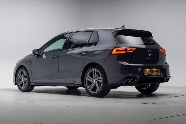 Occasion VW Golf VII R-line 150 PK (110 kW) 2021 Grijs Hatchback