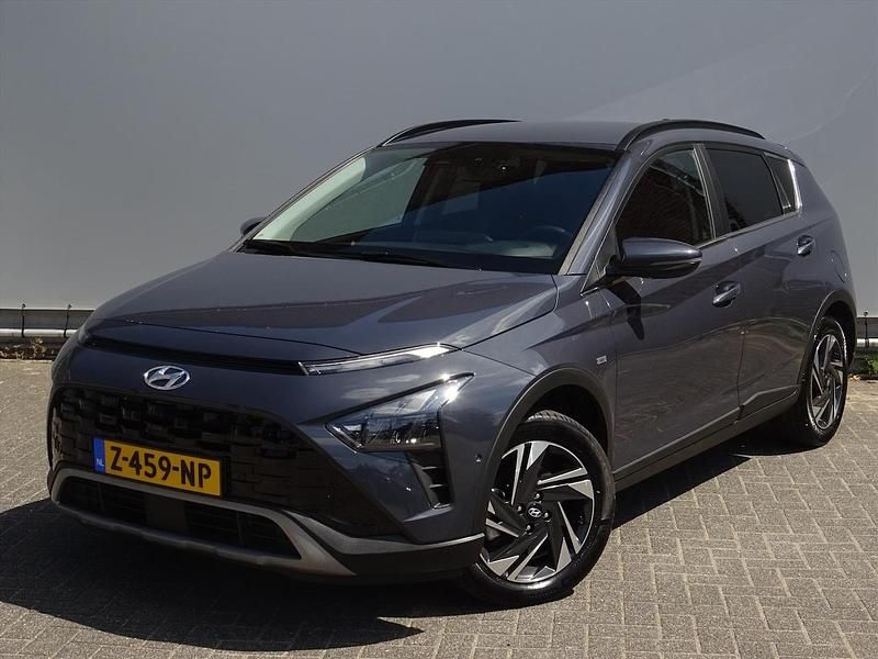 Grijs Gebruikt 2024 Hyundai Bayon Premium SUV | € 23.230 (Duur) - Afbeelding 1/4