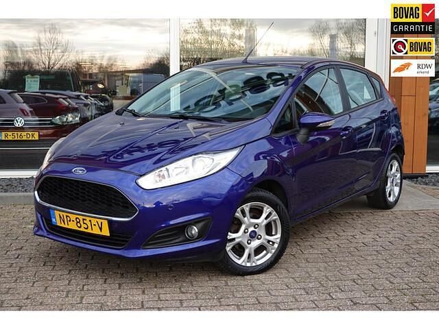Blauw Gebruikt 2017 Ford Fiesta Style Hatchback | € 9.950 (Eerlijke prijs) - Afbeelding 1/4