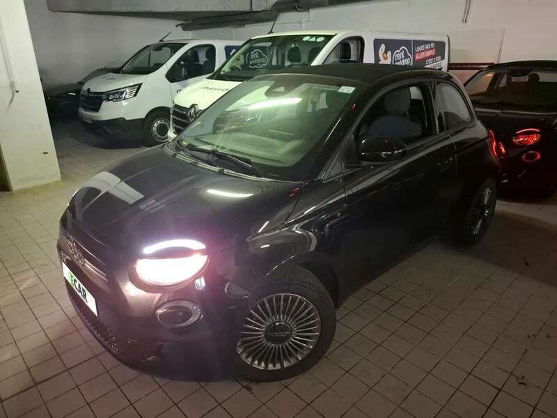 Zwart Gebruikt 2021 Fiat 500e Icon Cabriolet | € 18.450 (Eerlijke prijs) - Afbeelding 1/4