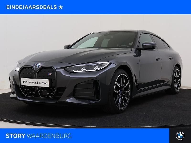 Grijs Gebruikt 2023 BMW i4 M Sport Sedan | € 41.950 (Goede deal) - Afbeelding 1/4
