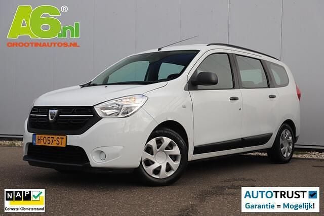 Ijswit 369 Gebruikt 2020 Dacia Lodgy Essentiel MPV | € 14.900 (Eerlijke prijs) - Afbeelding 1/4