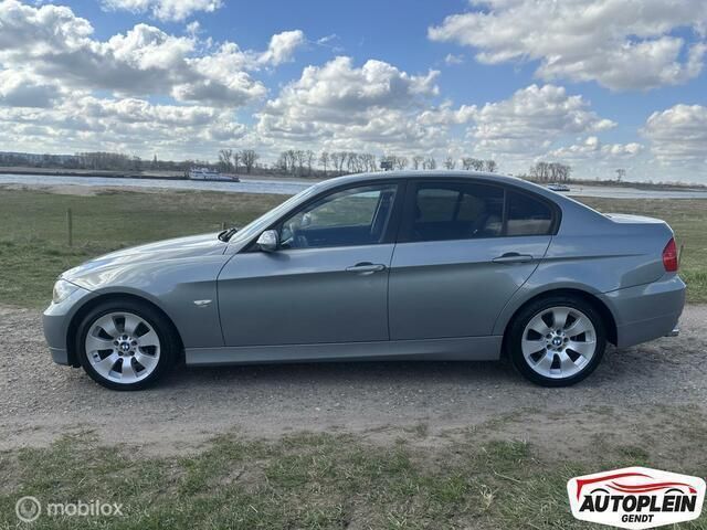 Grijs Gebruikt 2006 BMW 320 Executive Sedan | € 5.999 (Iets duurder) - Afbeelding 1/4