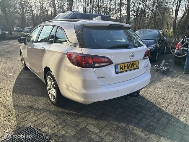 Occasion Opel Astra Edition 105 PK (77 kW) 2017 Wit Stationwagen