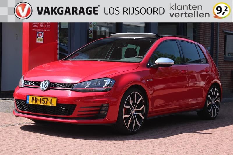 Rood Occasion 2016 VW Golf VII GTI Hatchback | € 17.295 (Goede deal) - Afbeelding 1/4
