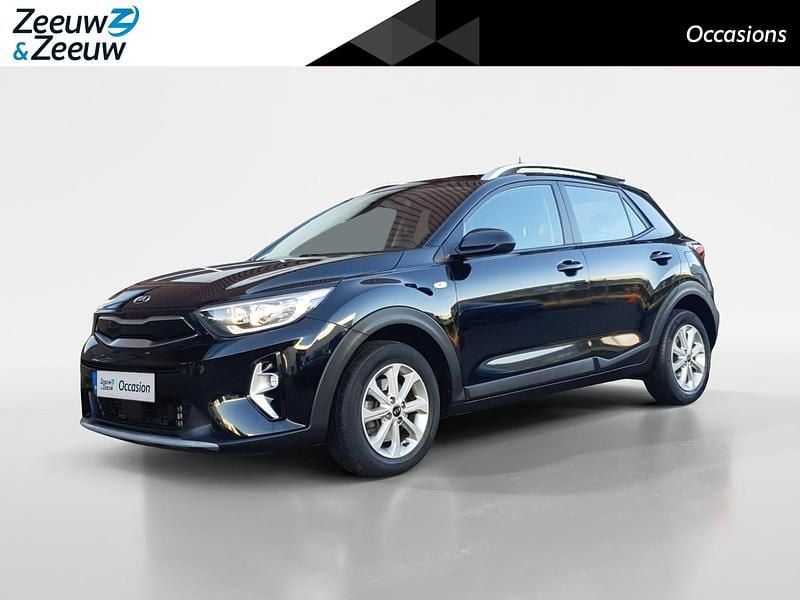 Zwart Occasion 2021 Kia Stonic SUV | € 15.440 (Goede deal) - Afbeelding 1/4